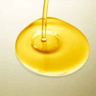 The Truth About Face Oils: How to Use them, When to Use Them, and More!